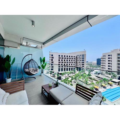 Circuit Views 1BR in Mayan 1