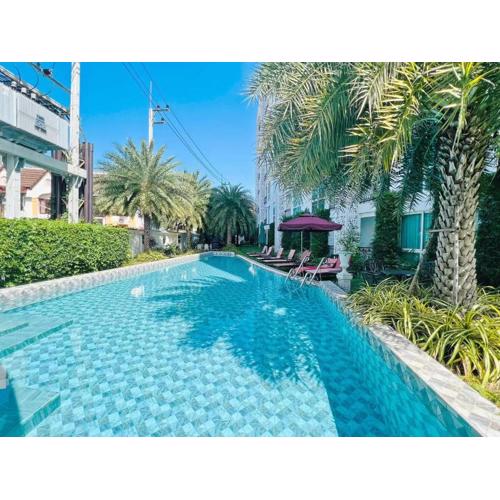 City Garden Olympus&Very Nice