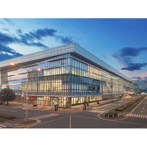 City Getaway in the Heart of Entertainment City