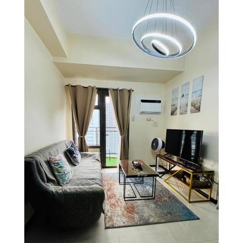 City Homes: The Radiance Manila Bay