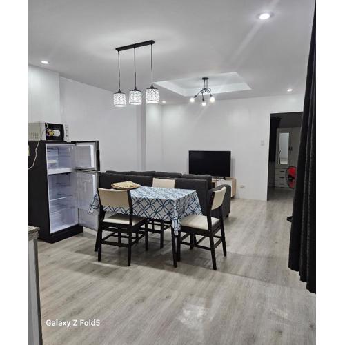 City Outside. Tranquility Inside. (2 Bedroom)