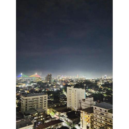 City & Sea View Condo with Balcony Near Ayala