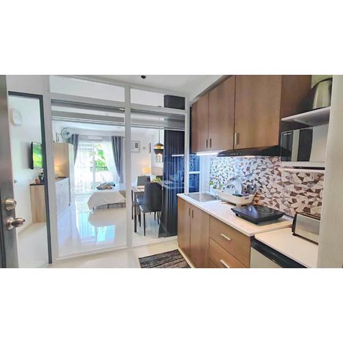 CityCondo, 2nd Fl, 30 sqm, near CPU, balcony and parkview, Netflix, free parking