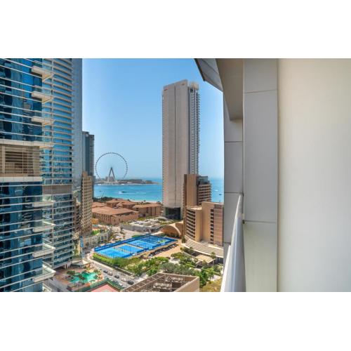 Cityscape & Coastal Charm Elegant 2br Seaside