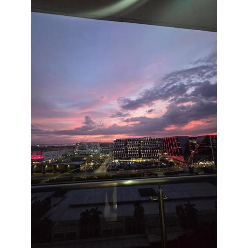 Cityscape Suite at Shore 3