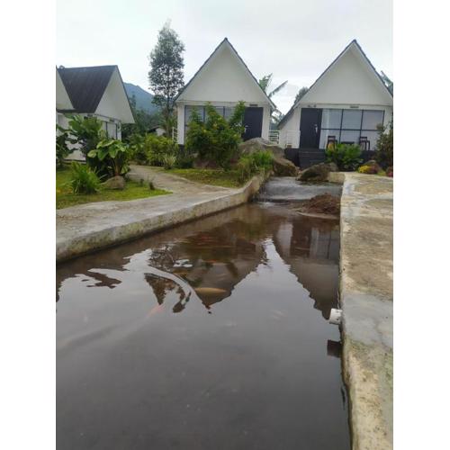 Ciwidey Hills & Wetland Family 2