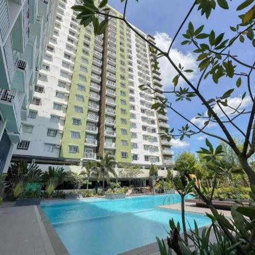 Cjay's spacious unit - Mesatierra Garden Residence