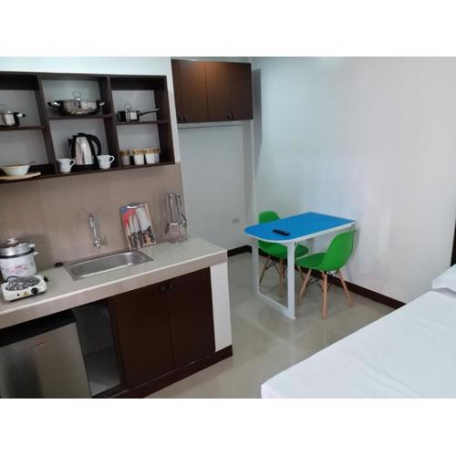 Clark-Pad Inn, Angeles City