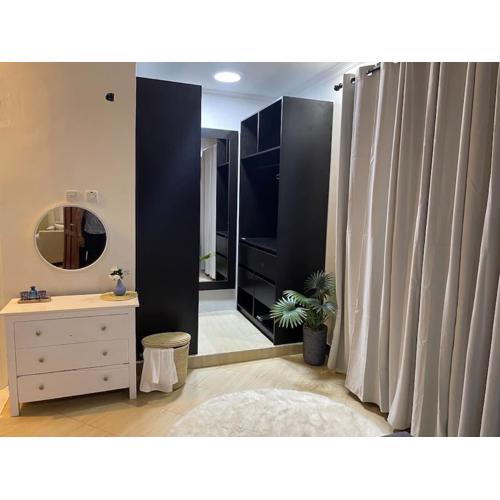 Classic, modern 1BR hideout