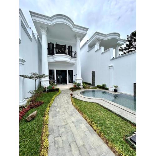 Classic Resort Puncak