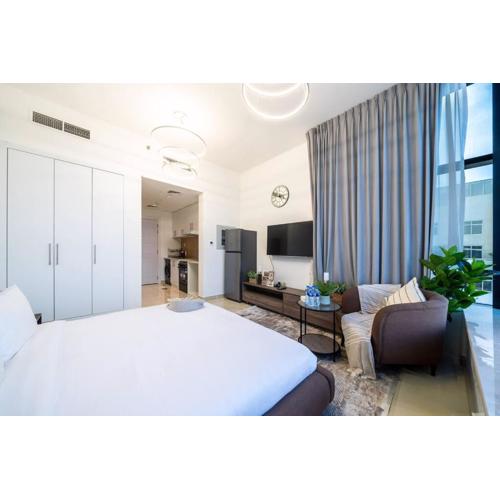 Classic Studio Apartment in JVC - Community View