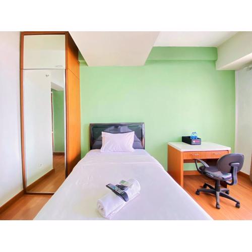 Classic Studio Room Apartment at Oxford Jatinangor By Travelio