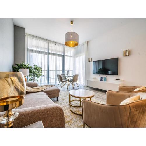 Classy 1BR with Burj Khalifa views