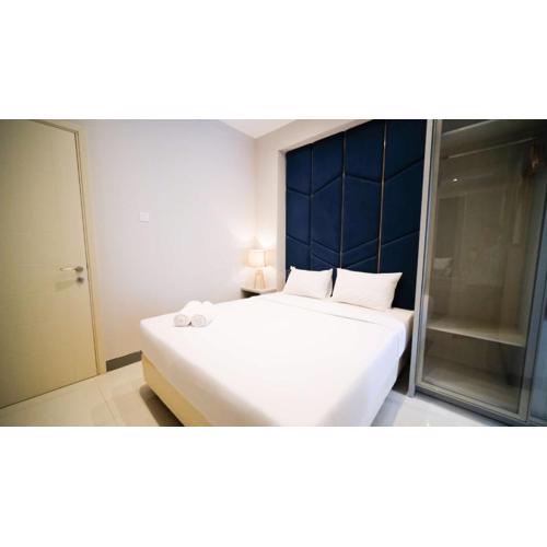 Clean and Comfort Living 2BR at Anderson Supermall Mansion Apartment By Travelio