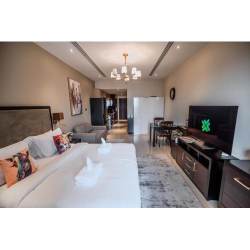 Clever Guest 002 Elite Downtown