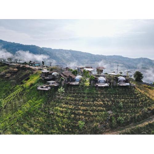 CLIFF VERANDAH @ DOI LAN