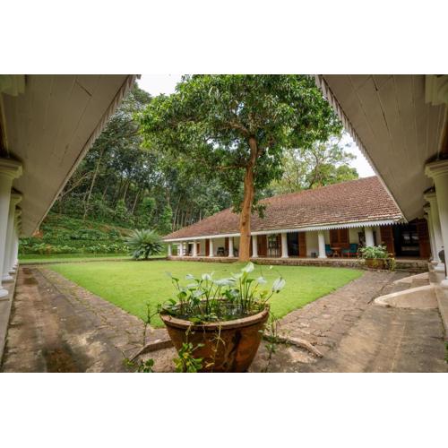 Clodagh Manor House by Seven Angels