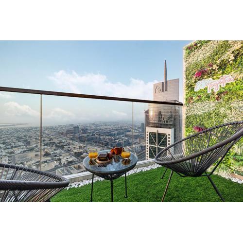 Cloud Nine Dubai Panorama & Rooftop Infinity Pool, 3Br apartment in Paramount Hotel Midtown