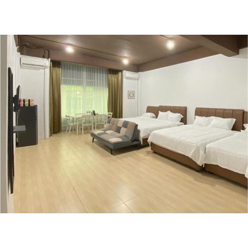 CN Homestay C1 Floor 3 at Nagoya Hill Mall