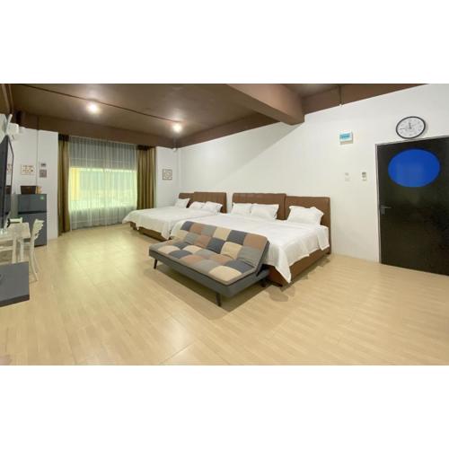 CN Homestay C3 Floor 3 at Nagoya Hill Mall