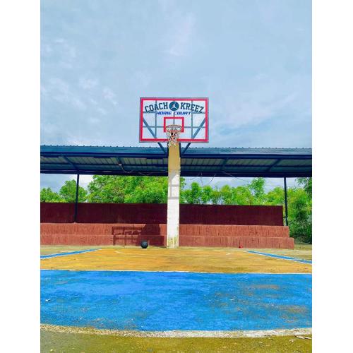 Coach Kreez-Place & Resort