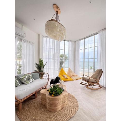 Coastal Calm Beachfront PoolVilla