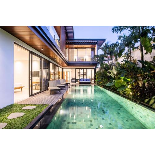 Coastal Haven 5br New Villa, 200m Canggu Beach
