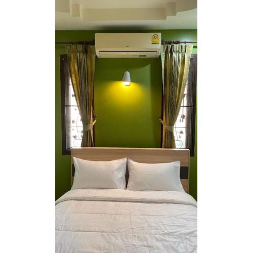 Coastal Lodge Bang saray