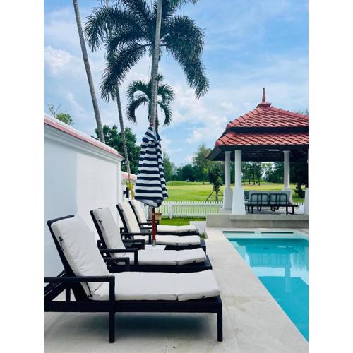 Coastal Villa on Fairway