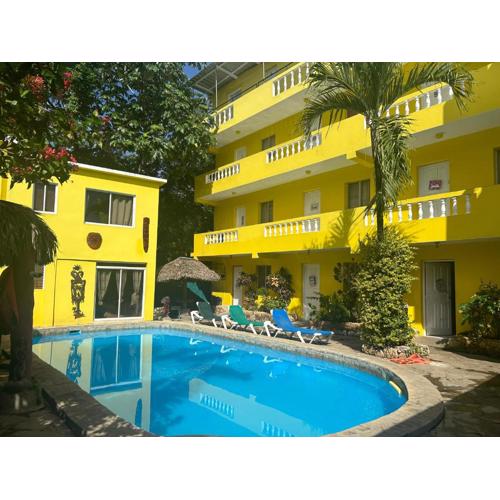 Coco Hotel and Hostel