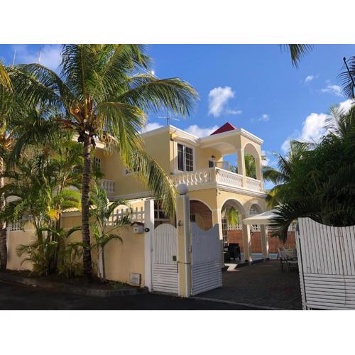 Coco Villa : à 10 min en tongues de la plage de Pereybere