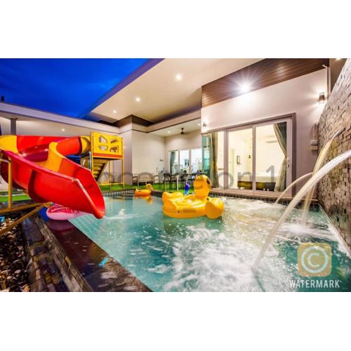 Cocomelon Poolvilla1