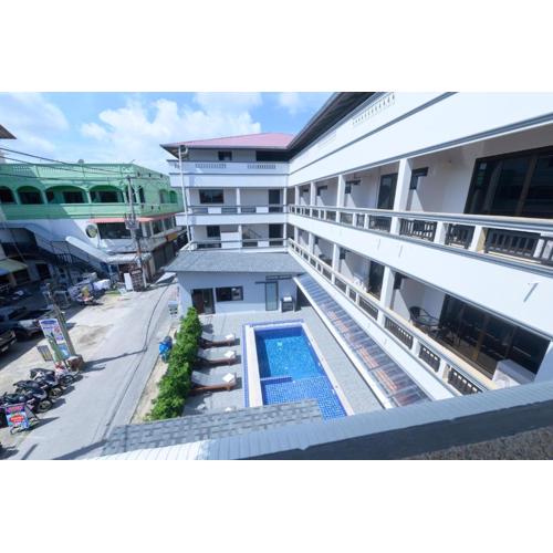 Coconut Grove Hotel Samui