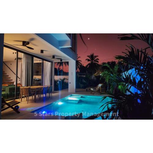 Coconut Lane's Secret Villa, Secluded, Spacious, Hi-tech, 2-floor, Priv Garden & Saltwater Pool