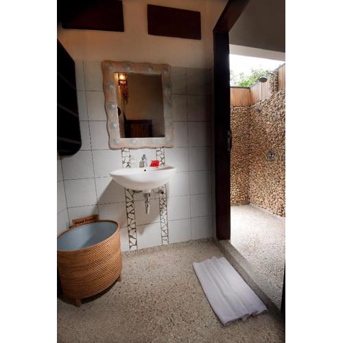 Cocotinos Lembeh a Boutique Dive Lodge