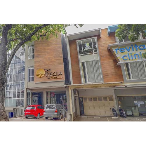 Collection O Cihampelas Near Ciwalk Formerly Regia Cihampelas