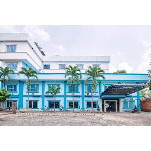 Collection O Senapelan Near Rsud Petala Bumi Formerly De Town Hotel