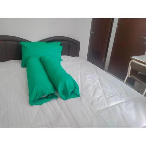 Colombus Residence Karawang Mitra RedDoorz