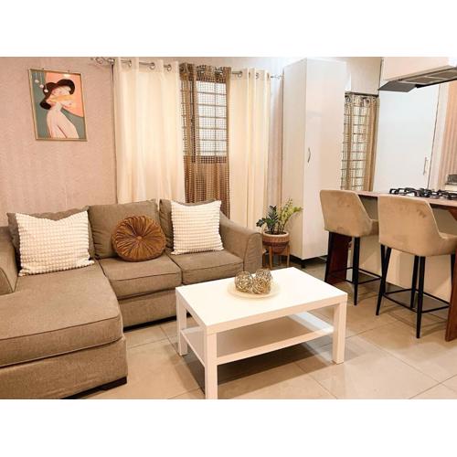 Colonial leyton apartment