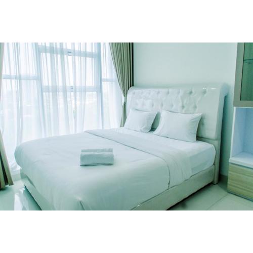 Comfort 1BR at Brooklyn Alam Sutera Apartment By Travelio