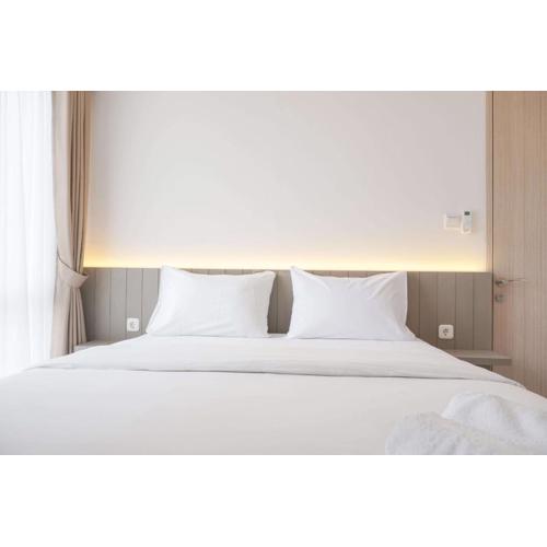 Comfort 2BR at 20th Floor Tokyo Riverside PIK 2 Apartment By Travelio