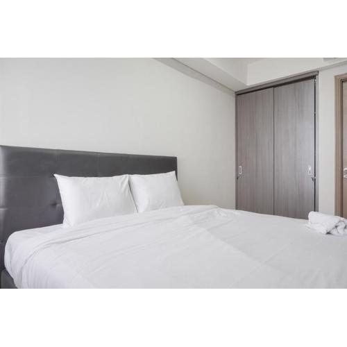 Comfort 2BR at Gold Coast Apartment By Travelio