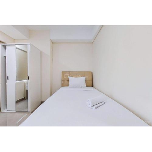 Comfort and Homey Studio Apartment at B Residence By Travelio