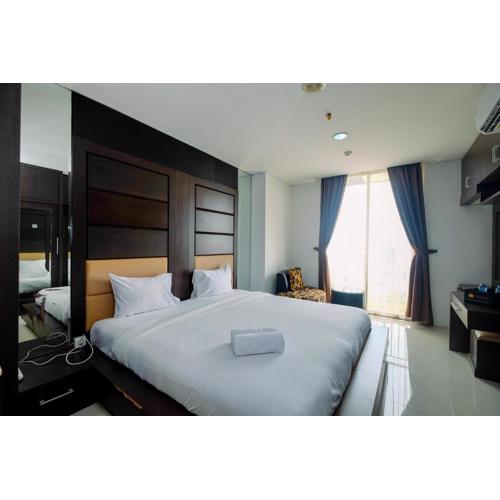 Comfort and Homey Studio Apartment at Mangga Dua Residence By Travelio