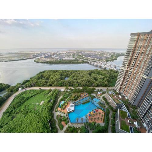 Comfort and Luxury Private Room at Goldcoast PIK