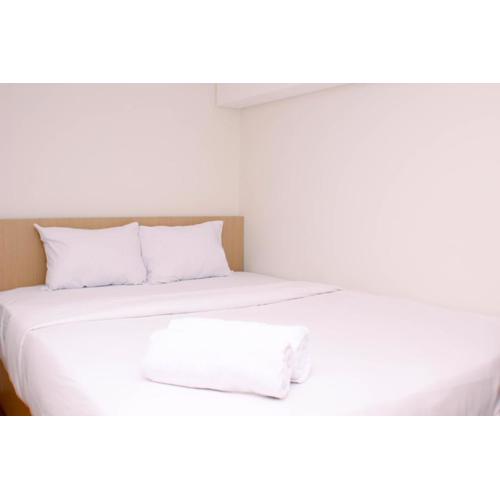 Comfort and Modern Look Studio Loft at Apple 1 Condovilla Apartment By Travelio