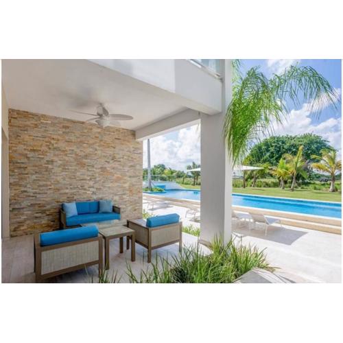 Comfort Condo w/Pool View at Hard Rock Golf Course