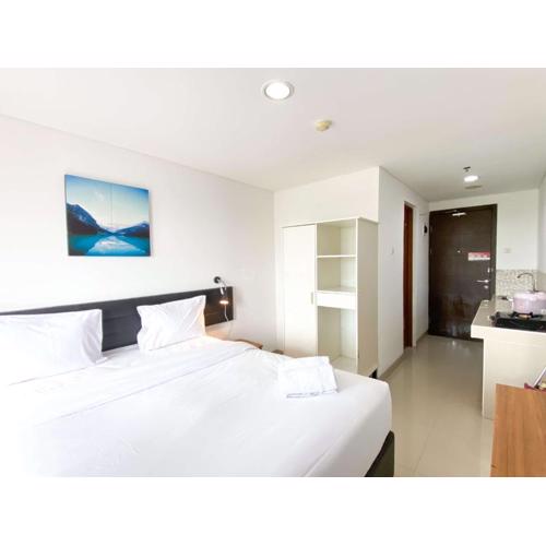 Comfort Living Studio at Enviro Apartment By Travelio