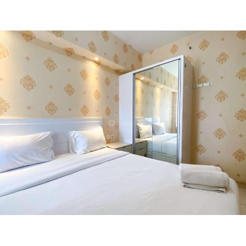 Comfort Stay 2BR at Springlake Summarecon Bekasi Apartment By Travelio