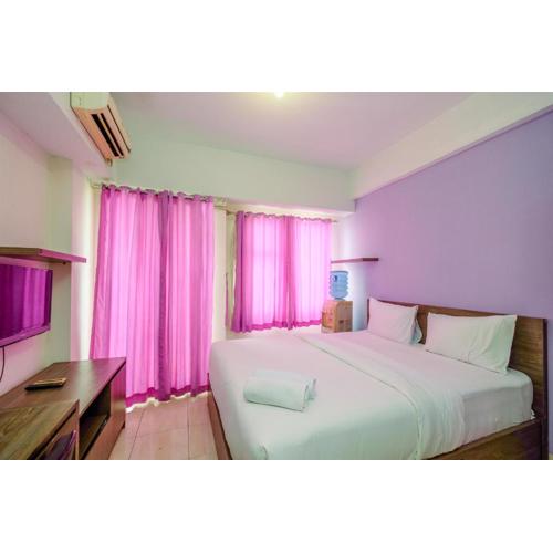 Comfort Studio at Margonda Residence 3 Apartment By Travelio